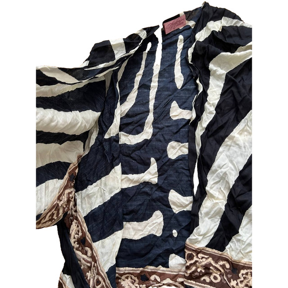Theodora & Callum Open Front Ruana Tassels-Zebra-black/white Missy scarf A003151 - Picture 6 of 9